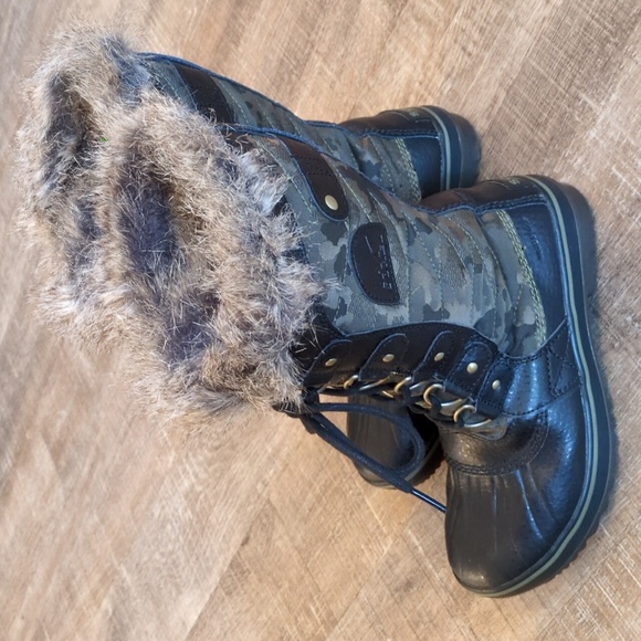 Women's Sorel Winter Boots - Picture 3 of 5